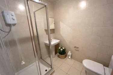 3 bed flat, Glossop Road, Broomhall, Sheffield, S102HP - Image 3