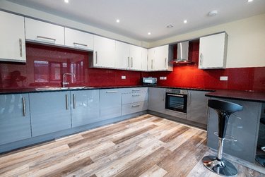 3 bed flat, Ecco, Highfield, Sheffield, S118BP - Image 1