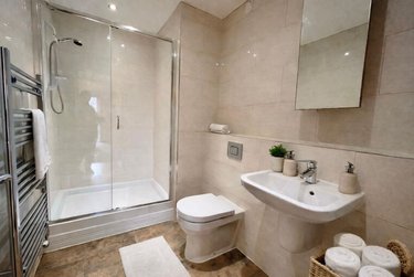 6 bed flat, 112 Ecclesall Road, Sharrow, Sheffield, S118JB - Image 10