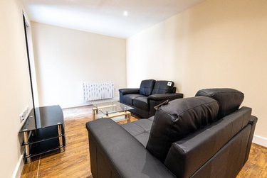 3 bed flat, Ecco, Highfield, Sheffield, S118BP - Image 3