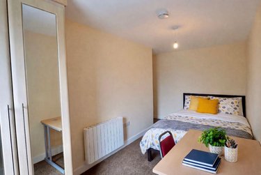 2 bed flat, 121 Fitzwilliam Street, Devonshire Green, Sheffield, S14JP - Image 7