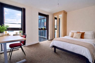 3 bed flat, 121 Fitzwilliam Street, Devonshire Green, Sheffield, S14JP - Image 8