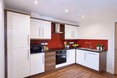 2 bed flat, 121 Fitzwilliam Street, Devonshire Green, Sheffield, S14JP - Image 2