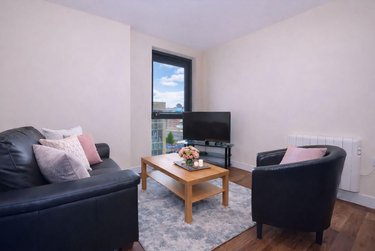 2 bed flat, 121 Fitzwilliam Street, Devonshire Green, Sheffield, S14JP - Image 3