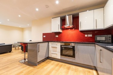 3 bed flat, Ecco, Highfield, Sheffield, S118BP - Image 1