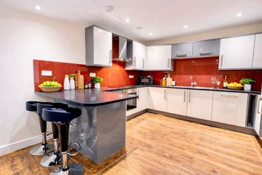 3 bed flat, Ecco, Highfield, Sheffield, S118BP - Image 1