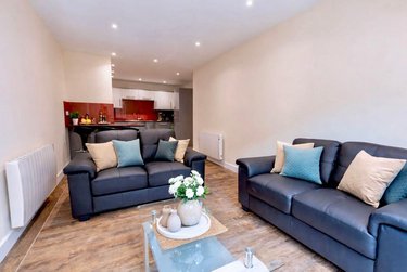 3 bed flat, Ecco, Highfield, Sheffield, S118BP - Image 3