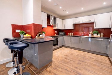 3 bed flat, Ecco, Highfield, Sheffield, S118BP - Image 2