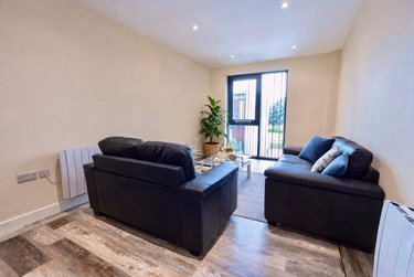 3 bed flat, Ecco, Highfield, Sheffield, S118BP - Image 11