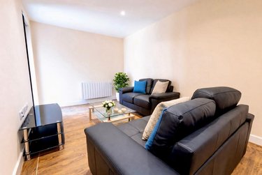 3 bed flat, Ecco, Highfield, Sheffield, S118BP - Image 3