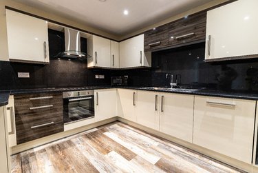 3 bed flat, Ecco, Highfield, Sheffield, S118BP - Image 1