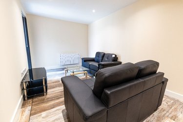 3 bed flat, Ecco, Highfield, Sheffield, S118BP - Image 3