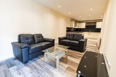 3 bed flat, Ecco, Highfield, Sheffield, S118BP - Image 10