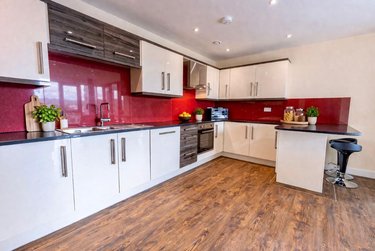 2 bed flat, Ecco, Highfield, Sheffield, S118BP - Image 4