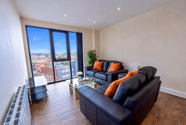 3 bed flat, Ecco, Highfield, Sheffield, S118BP - Image 2