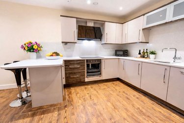 2 bed flat, Ecco, Highfield, Sheffield, S118BP - Image 2