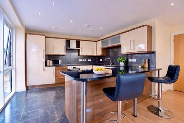 6 bed flat, 112 Ecclesall Road, Sharrow, Sheffield, S118JB - Image 2