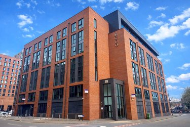 3 bed flat, Ecco, Highfield, Sheffield, S118BP - Image 1