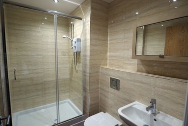 3 bed flat, 121 Fitzwilliam Street, Devonshire Green, Sheffield, S14JP - Image 5