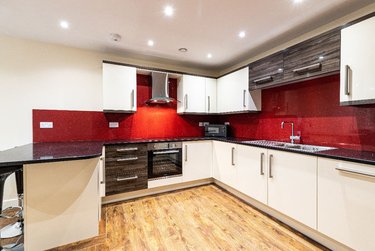 3 bed flat, Ecco, Highfield, Sheffield, S118BP - Image 2