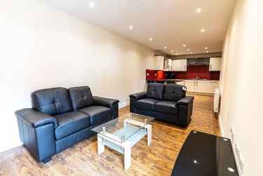 3 bed flat, Ecco, Highfield, Sheffield, S118BP - Image 3