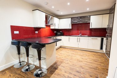 3 bed flat, Ecco, Highfield, Sheffield, S118BP - Image 1