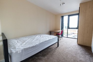 3 bed flat, Ecco, Highfield, Sheffield, S118BP - Image 8