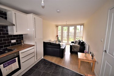 4 bed house, Dorset Street, Broomhall, Sheffield, S102FW - Image 4