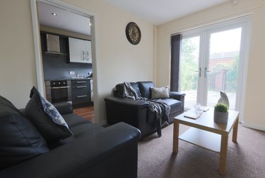 4 bed house, Headford Gardens, Devonshire Green, Sheffield, S37XB - Image 3