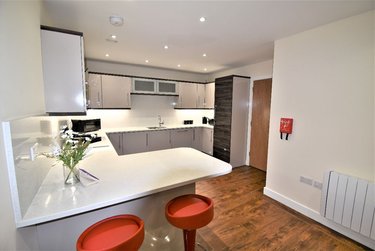 2 bed flat, Ecco, Highfield, Sheffield, S118BP - Image 2