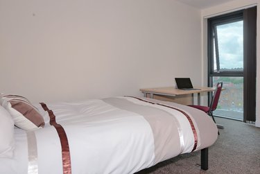 3 bed flat, 121 Fitzwilliam Street, Devonshire Green, Sheffield, S14JP - Image 6