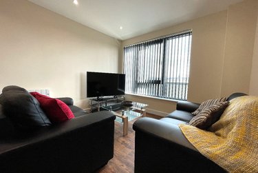 3 bed flat, Ecco, Highfield, Sheffield, S118BP - Image 2