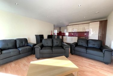 6 bed flat, Apt 2, 116 Ecclesall Road, Sharrow, Sheffield, S118JB - Image 2