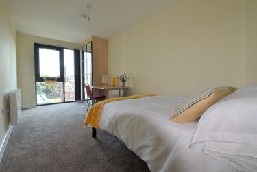 3 bed flat, Ecco, Highfield, Sheffield, S118BP - Image 10