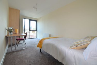 3 bed flat, Ecco, Highfield, Sheffield, S118BP - Image 5