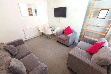 4 bed house, Langton Road, Toxteth, Liverpool, L152HT - Image 1