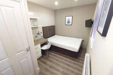 6 bed house, Needham Road, Kensington, Liverpool, L70EF - Image 1