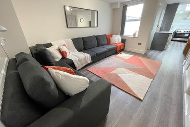 6 bed house, Stamford Street, Kensington, Liverpool, L72PT - Image 1