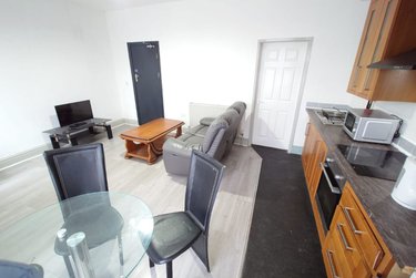 1 bed flat, Flat 4, 83 Sheil Road, Kensington, Liverpool, L63AD - Image 1