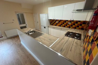 2 bed flat, Simonside Terrace, Heaton, Newcastle, NE65JX - Image 8