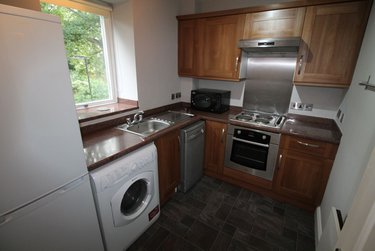 2 bed flat, Deneside Court, Jesmond Vale, Newcastle, NE21JW - Image 2