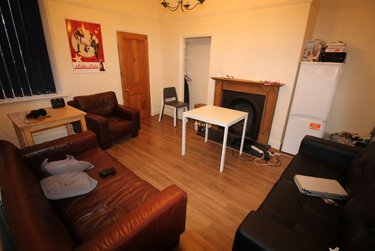 2 bed flat, Bayswater Road, Jesmond, Newcastle, NE23HR - Image 1
