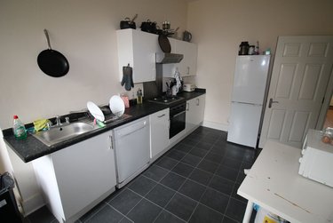 3 bed house, Cheltenham Terrace, Heaton, Newcastle, NE65HR - Image 2