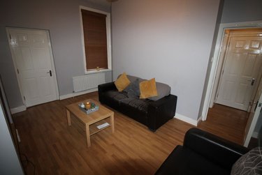 2 bed flat, Simonside Terrace, Heaton, Newcastle, NE65DR - Image 8