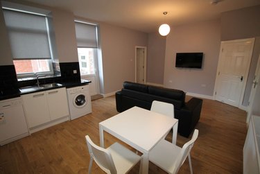 2 bed flat, Deuchar Street, Jesmond Vale, Newcastle, NE21JX - Image 9