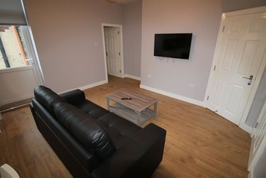 2 bed flat, Deuchar Street, Jesmond Vale, Newcastle, NE21JX - Image 10