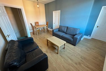 2 bed flat, Addycombe Terrace, Heaton, Newcastle, NE65NB - Image 1