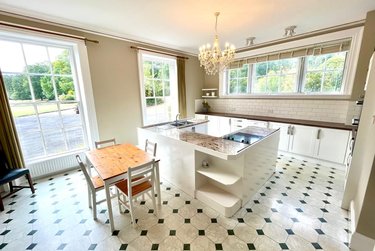 7 bed house, 400 Shadwell Lane, Moortown, Leeds, LS178AW - Image 3