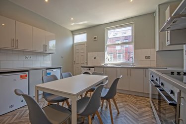 1 bed house, Langdale Terrace, Kirkstall, Leeds, LS63DY - Image 13