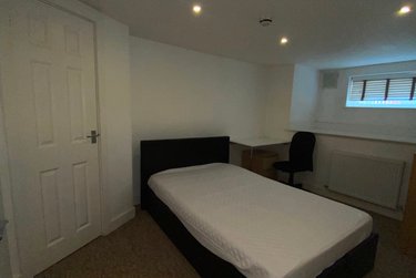 6 bed house, Langdale Terrace, Kirkstall, Leeds, LS63DY - Image 7